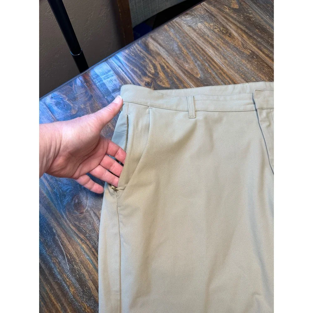 Fabletics Mens The Only Pant Khaki Tan Straight Leg Tech Chino 40x32 PT2459436